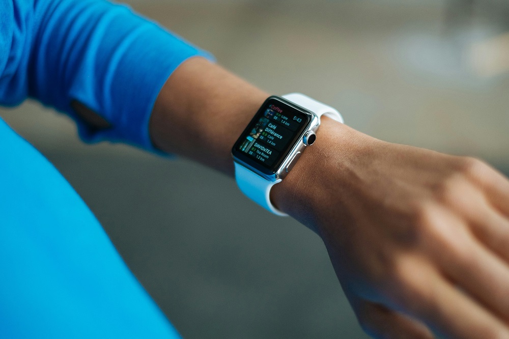 How to Choose the Right Smart Watch Online Without Regrets